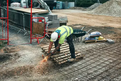 Subcontractors Under Pressure as Projects Delay and Costs Rise